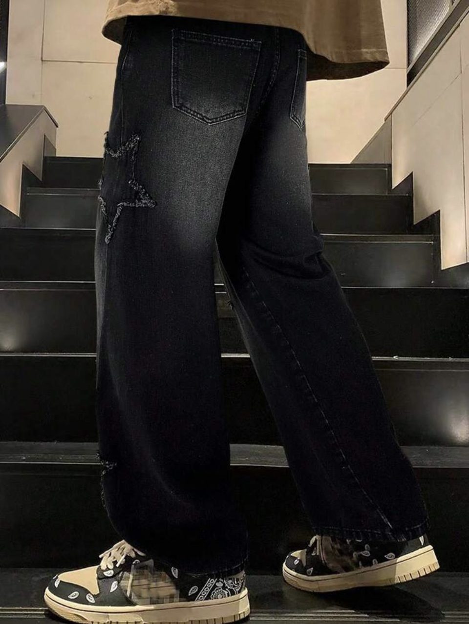 Star Patch Baggy Jeans Black - Distressed Star Wide Leg Denim